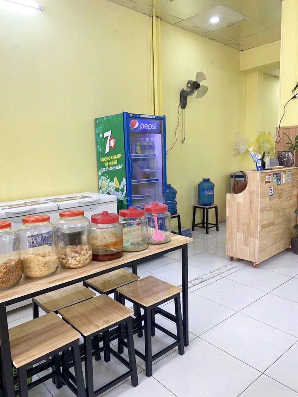 Sang lại nguyên căn quán ăn mặt tiền Bình Giã, Phường 13, Quận Tân Bình